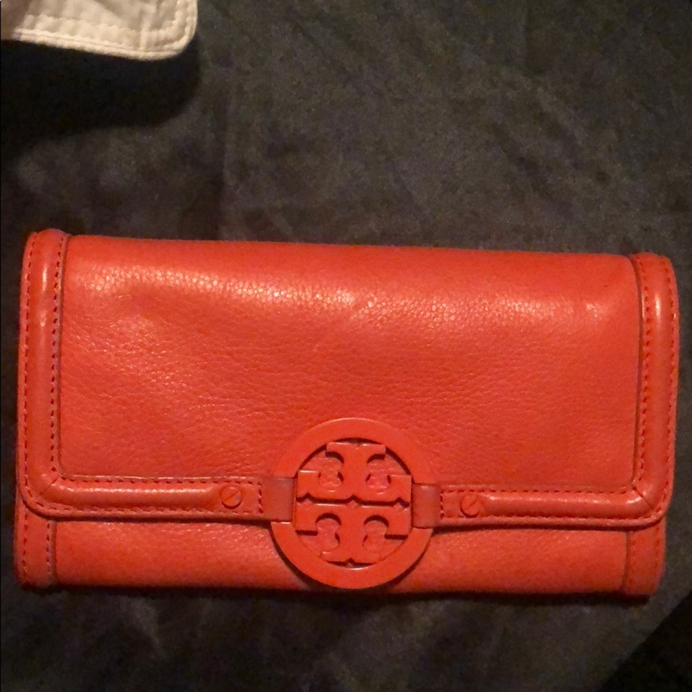 Tory Burch wallet